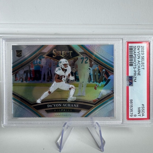 2023 DeVon Achane Panini Select Snapshots Prizm PSA 9 Miami Dolphins - Picture 2 of 3